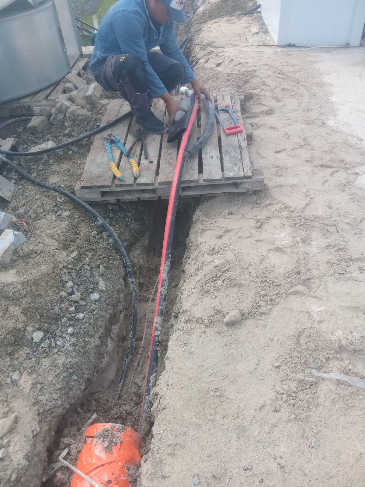 Fransman Electrical project photo 29